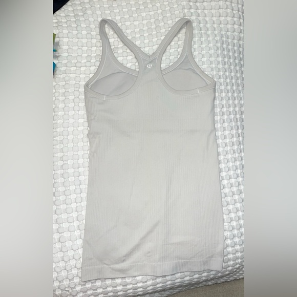 White Ebb to Street Lululemon Tank - Picture 1 of 3